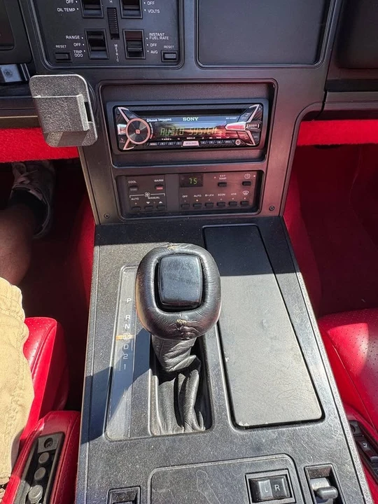 1988 Chevrolet Corvette C4 - Image 14 of 14