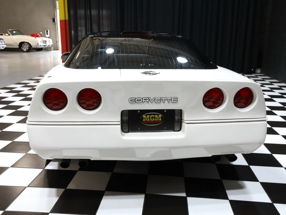 1988 Chevrolet Corvette C4 - Image 23 of 31