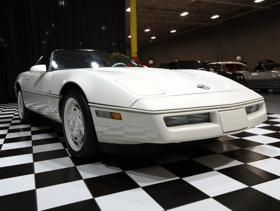 1988 Chevrolet Corvette C4 - Image 15 of 31