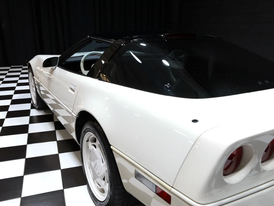 1988 Chevrolet Corvette C4 - Image 29 of 31
