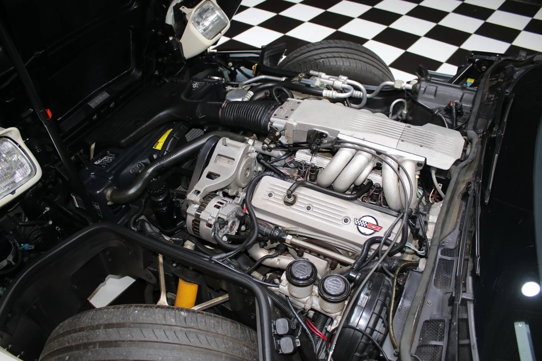 1988 Chevrolet Corvette C4 - Image 2 of 31
