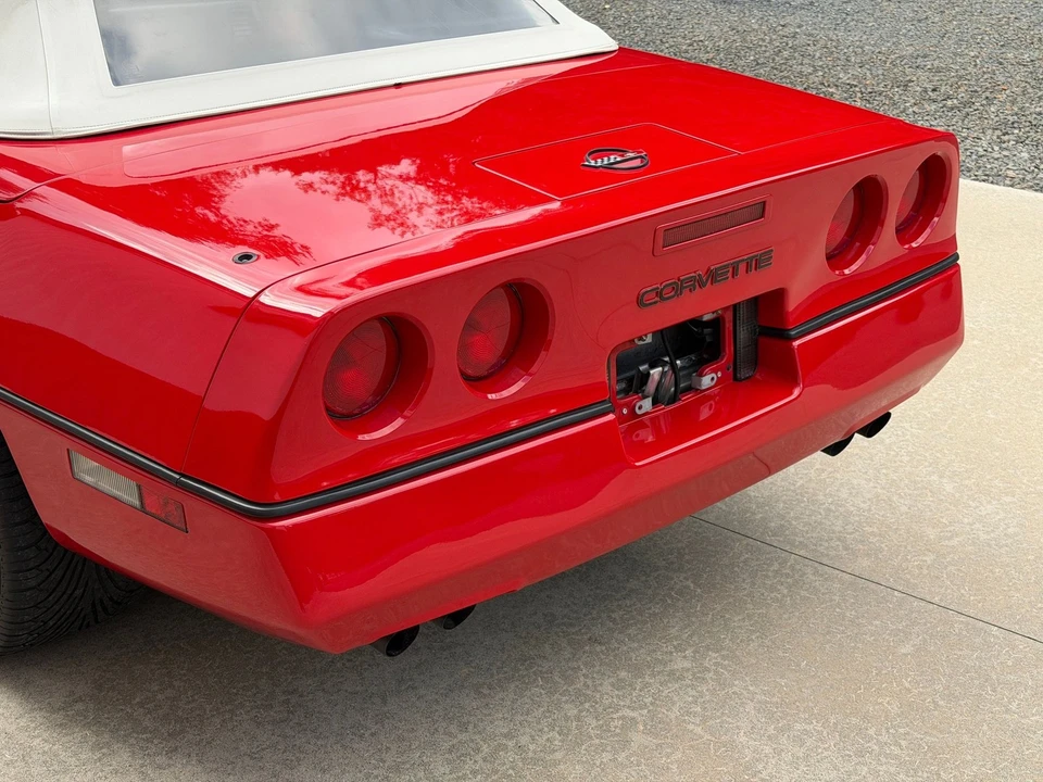 1988 Chevrolet Corvette C4 - Image 11 of 31