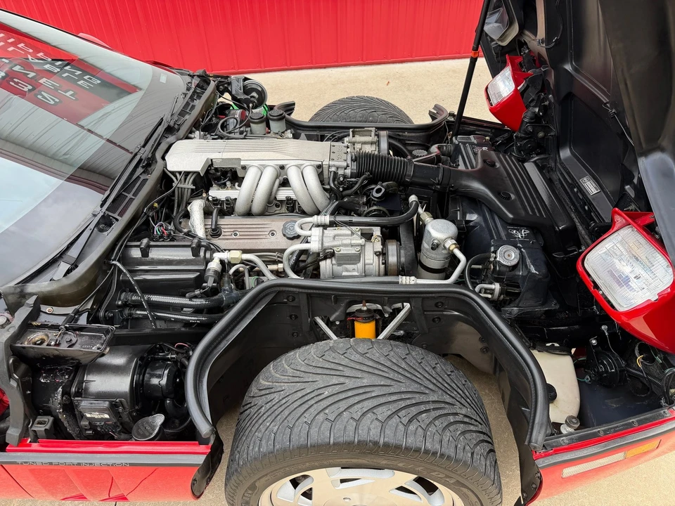 1988 Chevrolet Corvette C4 - Image 16 of 31