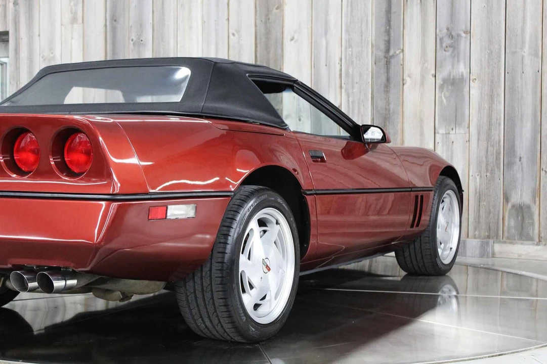 1988 Chevrolet Corvette C4 - Image 18 of 21