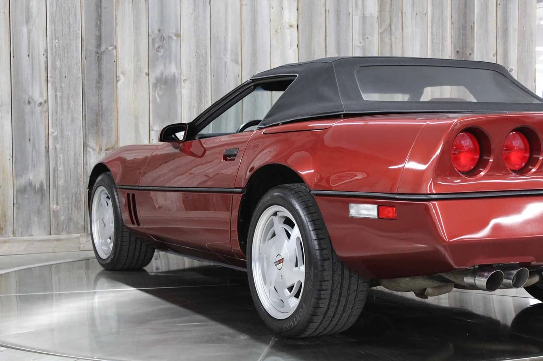 1988 Chevrolet Corvette C4 - Image 17 of 21