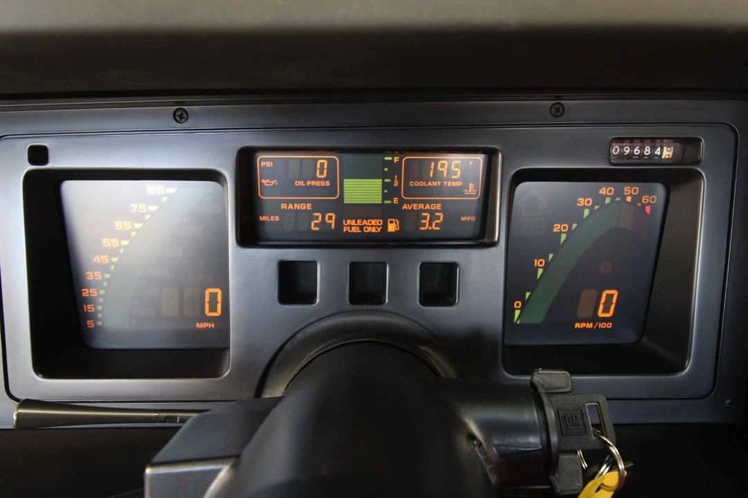 1988 Chevrolet - Image 26 of 31