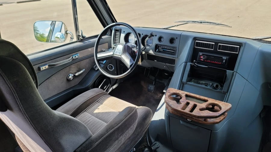 1988 Chevrolet G-Series Van - Image 8 of 19
