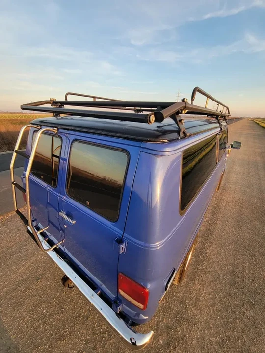 1988 Chevrolet G-Series Van - Image 17 of 18