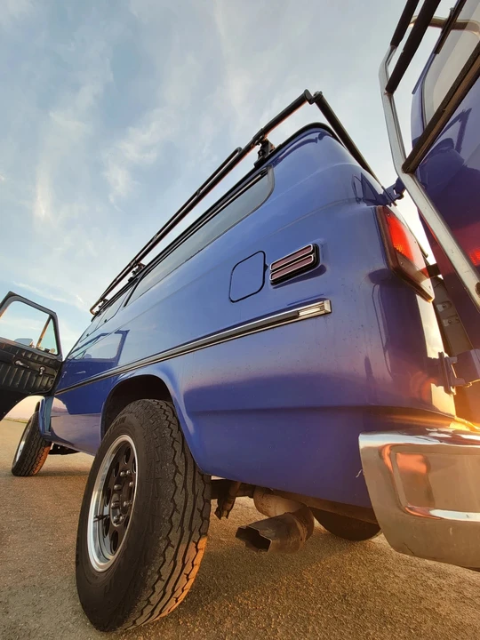 1988 Chevrolet G-Series Van - Image 2 of 18