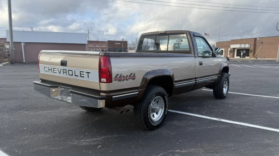 1988 Chevrolet C/K 4th Gen - Image 4 of 10