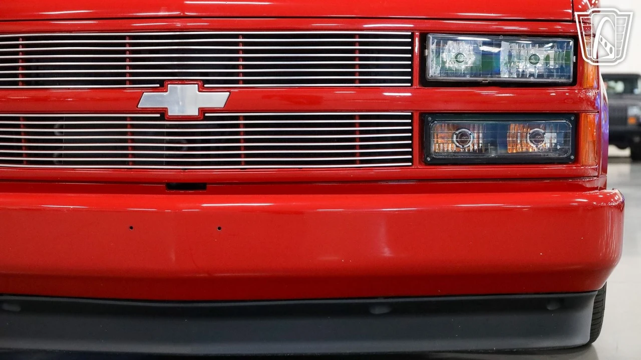 1988 Chevrolet C/K 4th Gen - Image 10 of 12