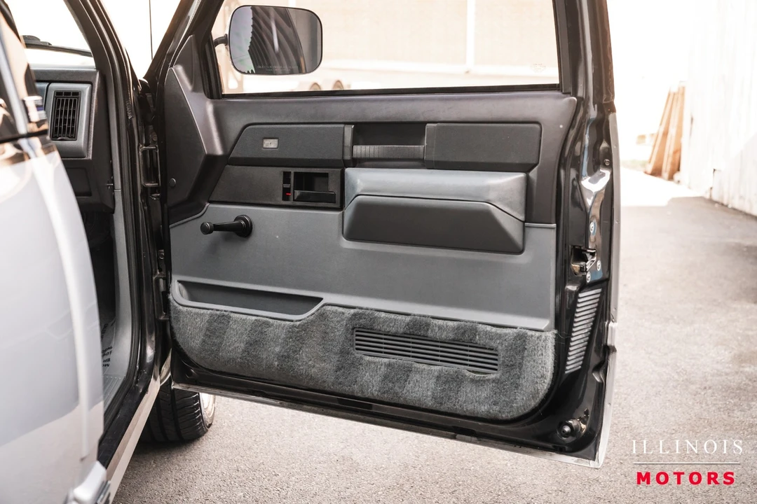 1988 Chevrolet C/K 4th Gen - Image 25 of 31