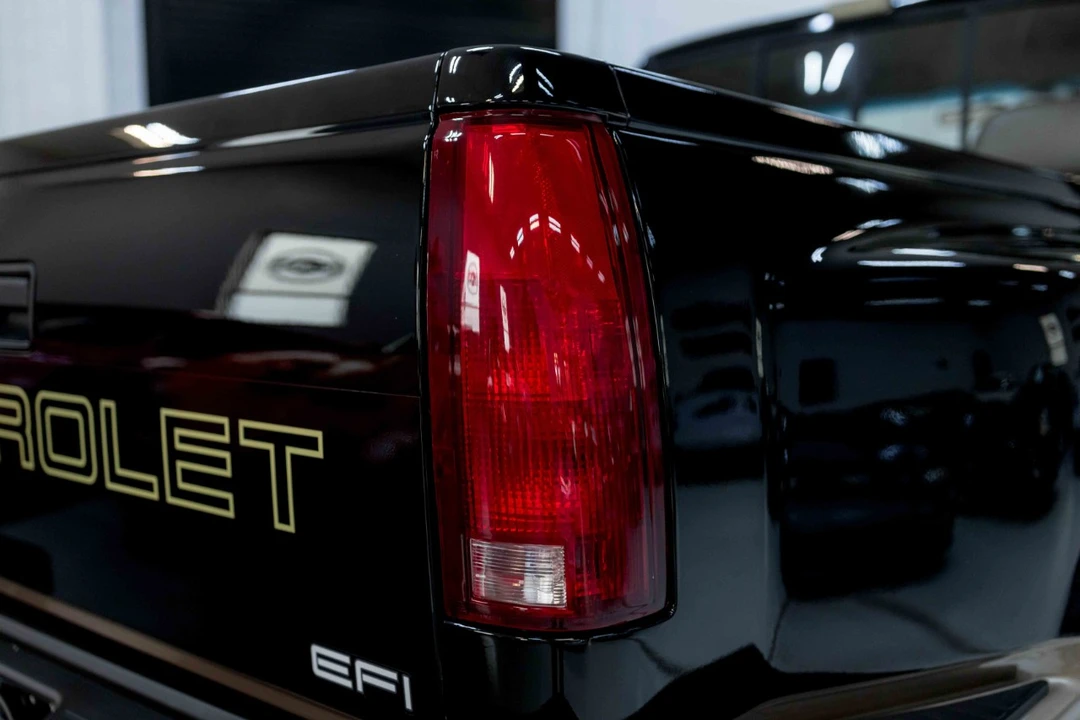 1988 Chevrolet C/K 4th Gen - Image 19 of 21