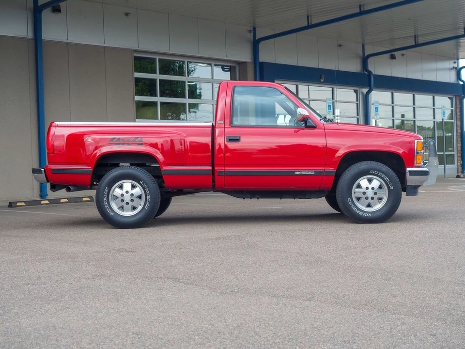 1988 Chevrolet C/K 4th Gen - Image 10 of 12
