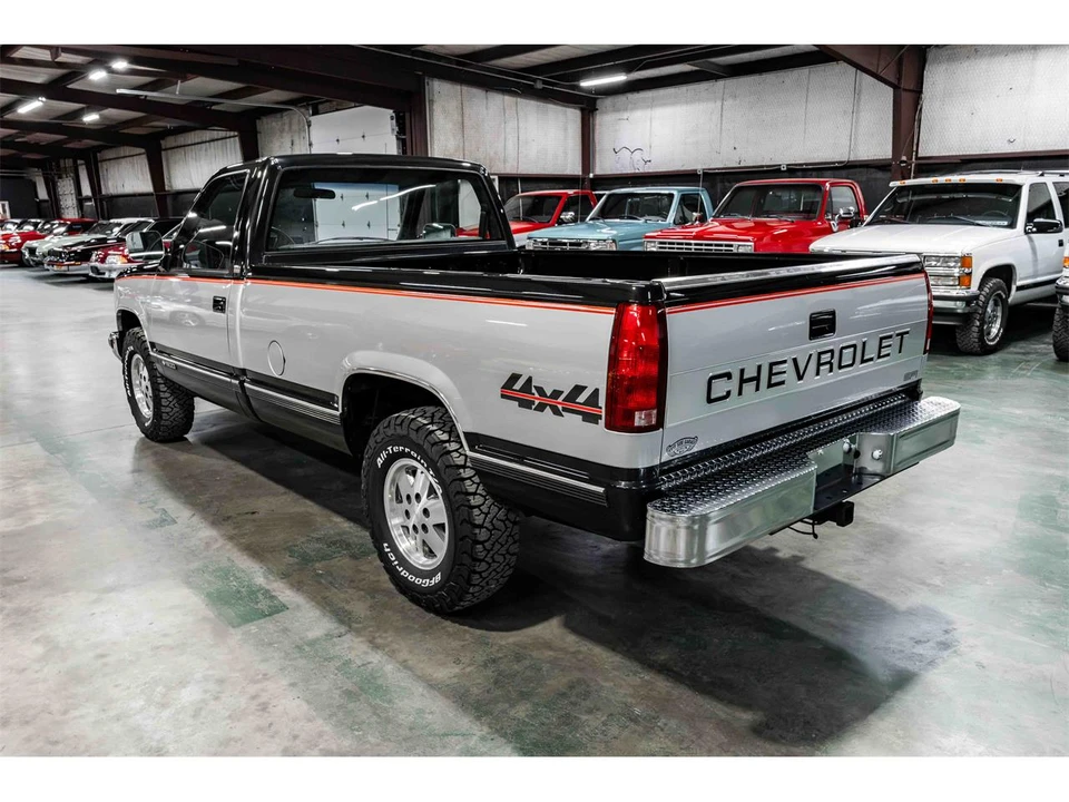 1988 Chevrolet C/K 4th Gen - Image 3 of 21
