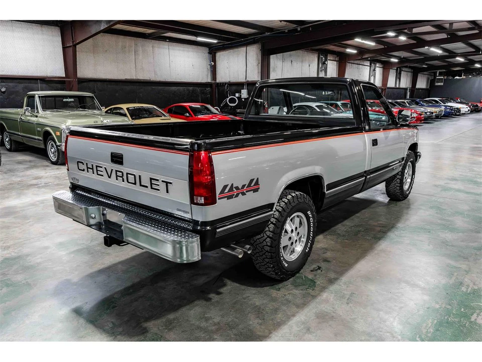 1988 Chevrolet C/K 4th Gen - Image 5 of 21