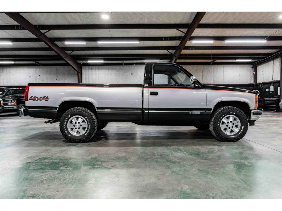 1988 Chevrolet C/K 4th Gen - Image 6 of 21