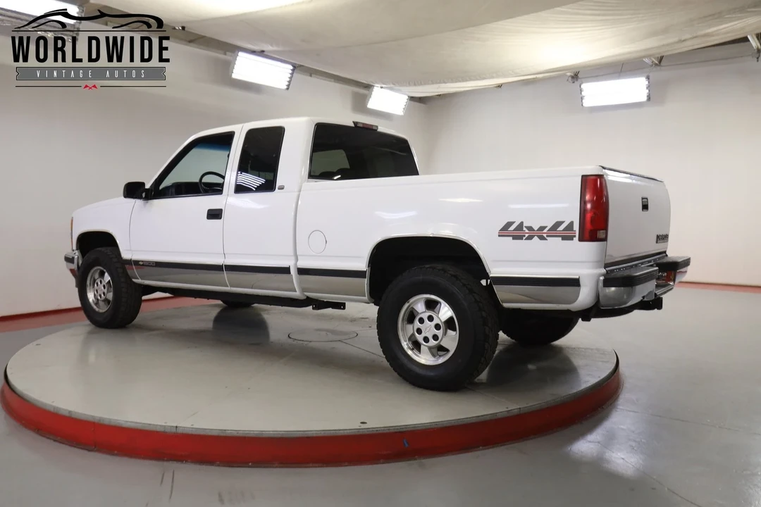 1988 Chevrolet C/K 4th Gen - Image 5 of 12