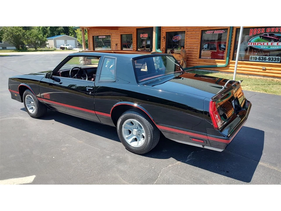 1988 Chevrolet Monte Carlo 4th Gen - Image 11 of 31