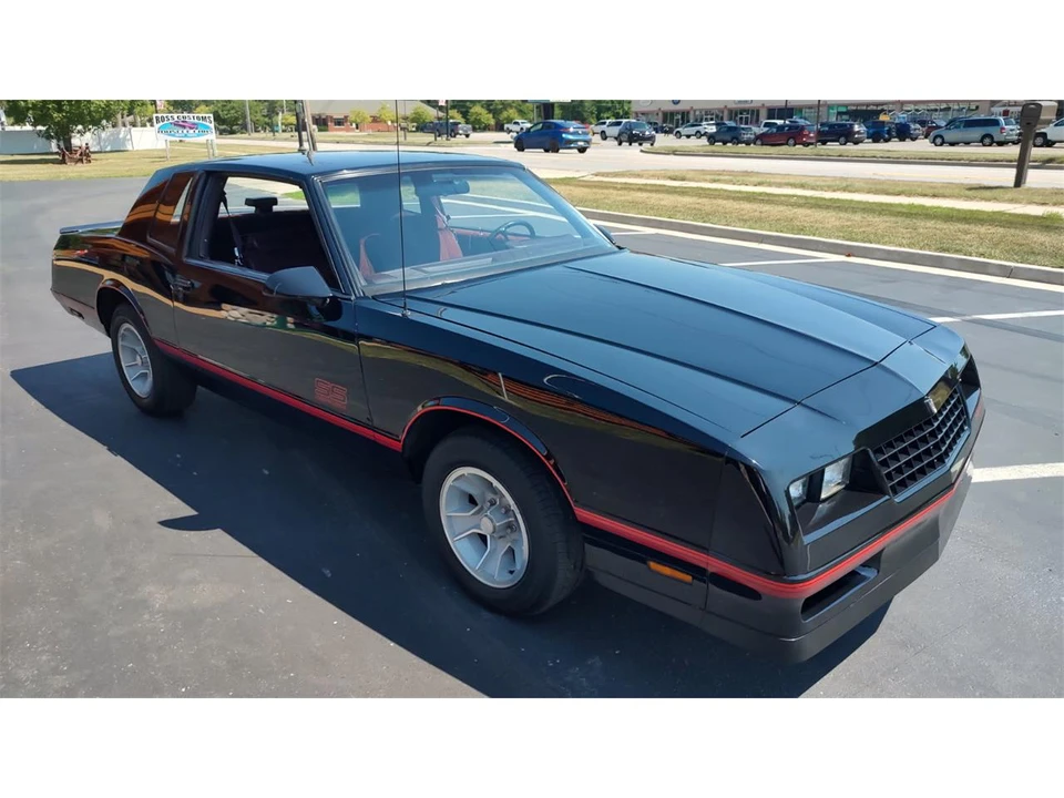 1988 Chevrolet Monte Carlo 4th Gen - Image 25 of 31