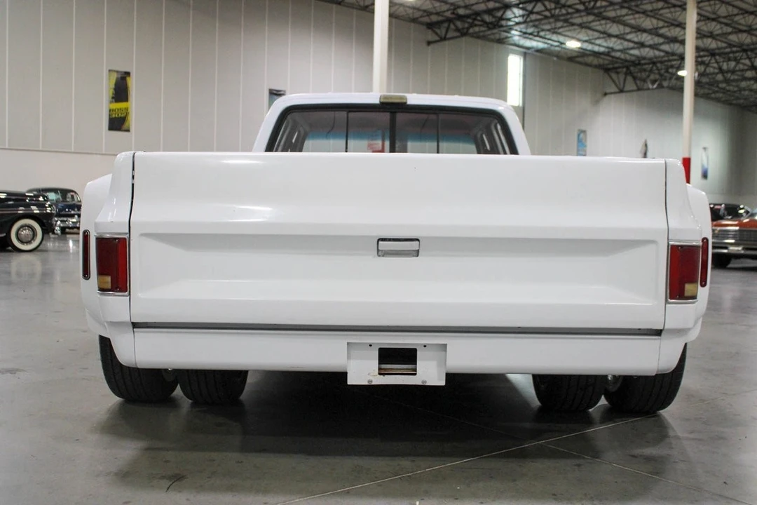 1988 Chevrolet - Image 6 of 31
