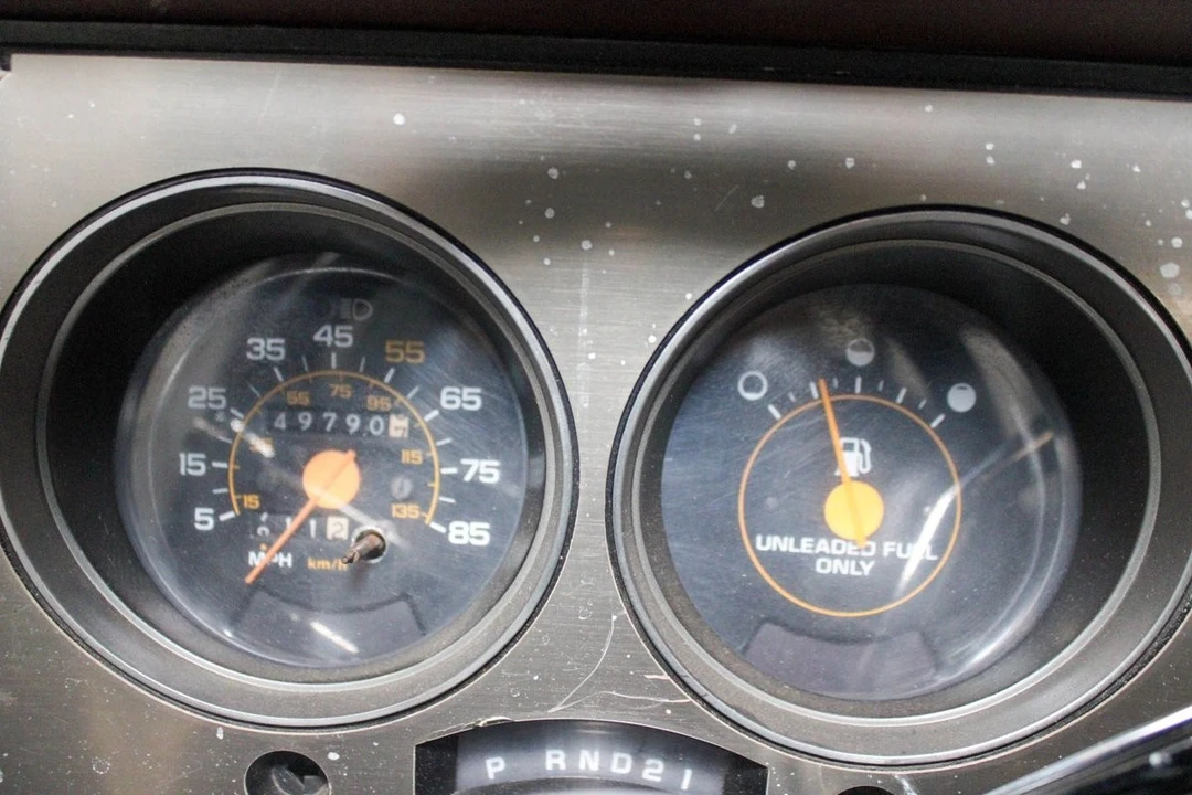 1988 Chevrolet - Image 12 of 31