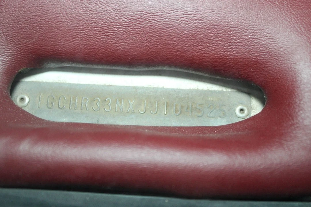 1988 Chevrolet - Image 16 of 31