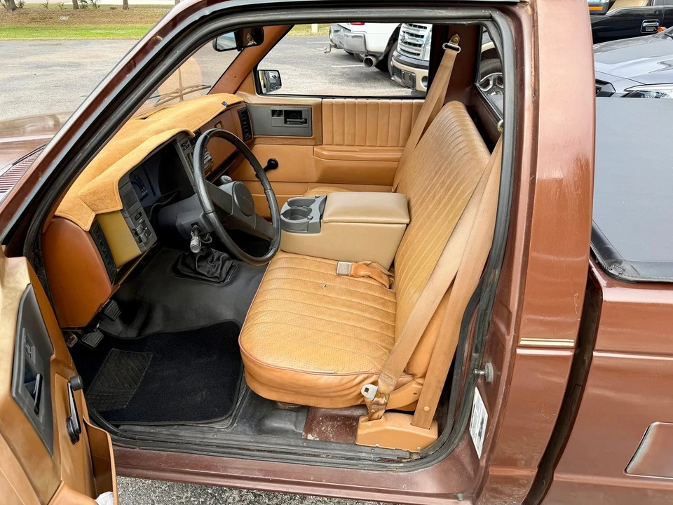 1988 Chevrolet S-10 - Image 4 of 21