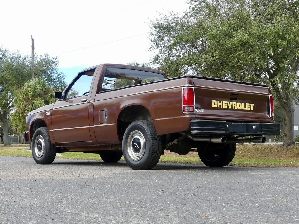 1988 Chevrolet S-10 - Image 16 of 21