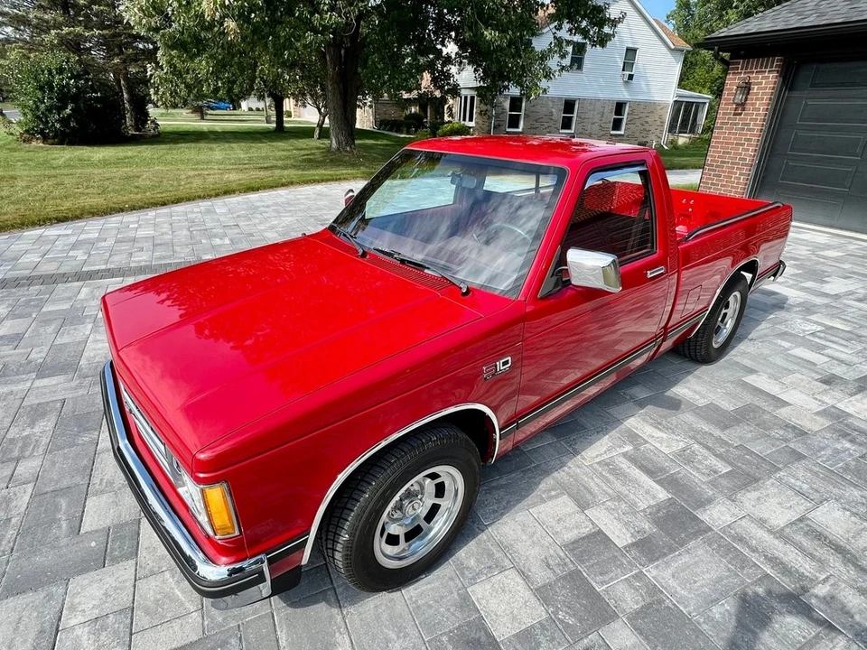 1988 Chevrolet S-10 - Image 10 of 12