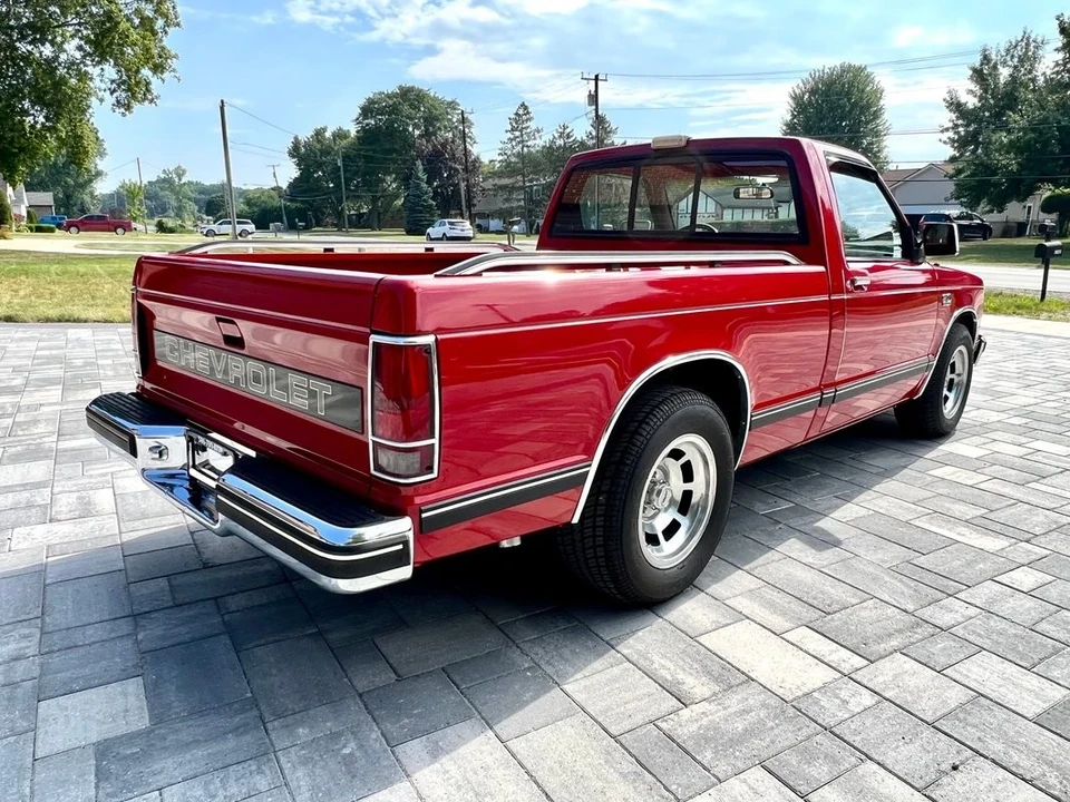 1988 Chevrolet S-10 - Image 5 of 21