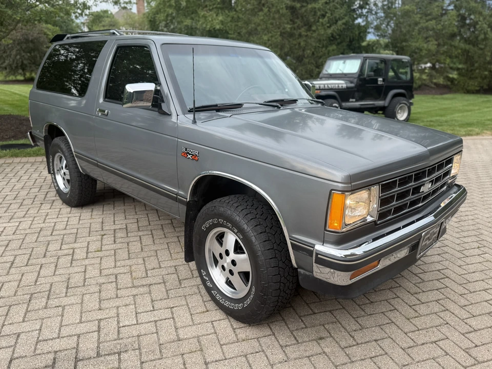 1988 Chevrolet S-10 Blazer 1st Gen - Image 10 of 31