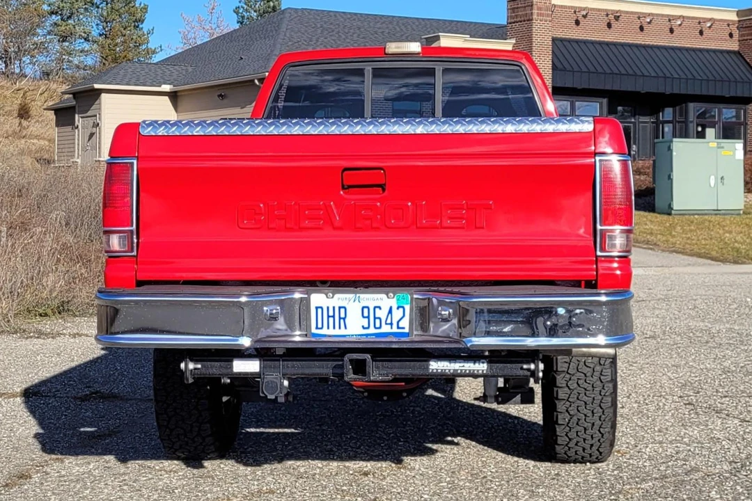 1988 Chevrolet S-10 - Image 5 of 31
