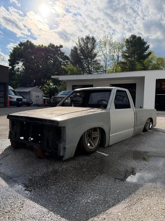 1988 Chevrolet S-10 - Image 2 of 16