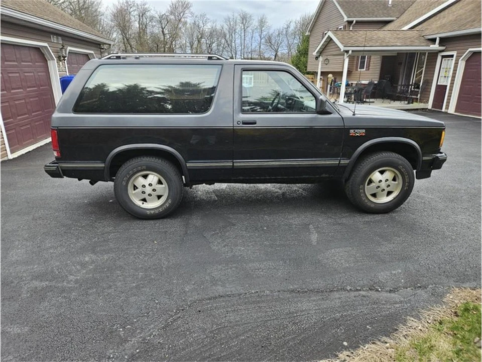 1988 Chevrolet S-10 - Image 2 of 9