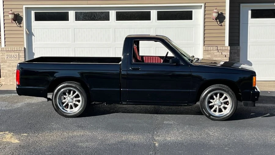 1988 Chevrolet S-10 - Image 2 of 10