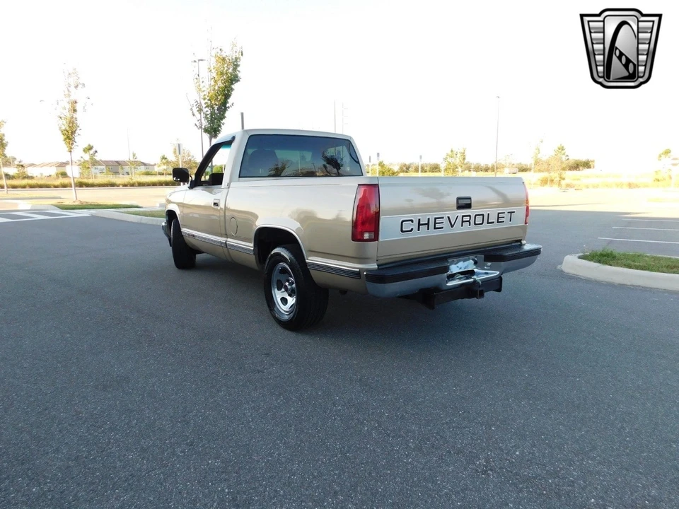 1988 Chevrolet C/K 4th Gen - Image 9 of 12