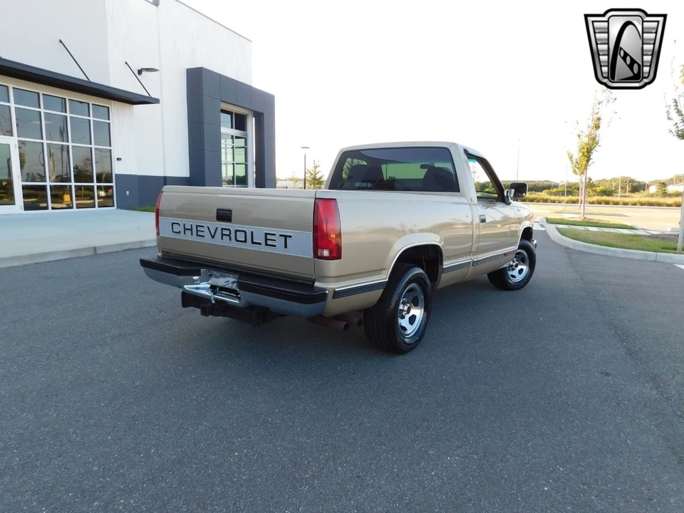 1988 Chevrolet C/K 4th Gen - Image 8 of 12