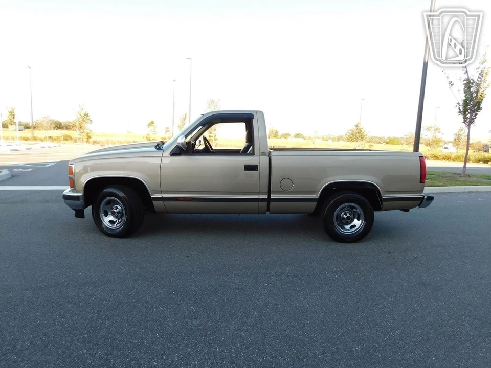 1988 Chevrolet C/K 4th Gen - Image 7 of 12