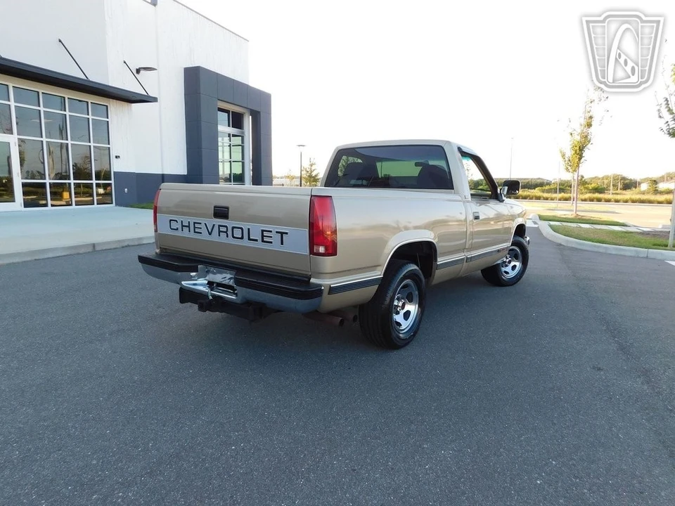 1988 Chevrolet C/K 4th Gen - Image 16 of 21