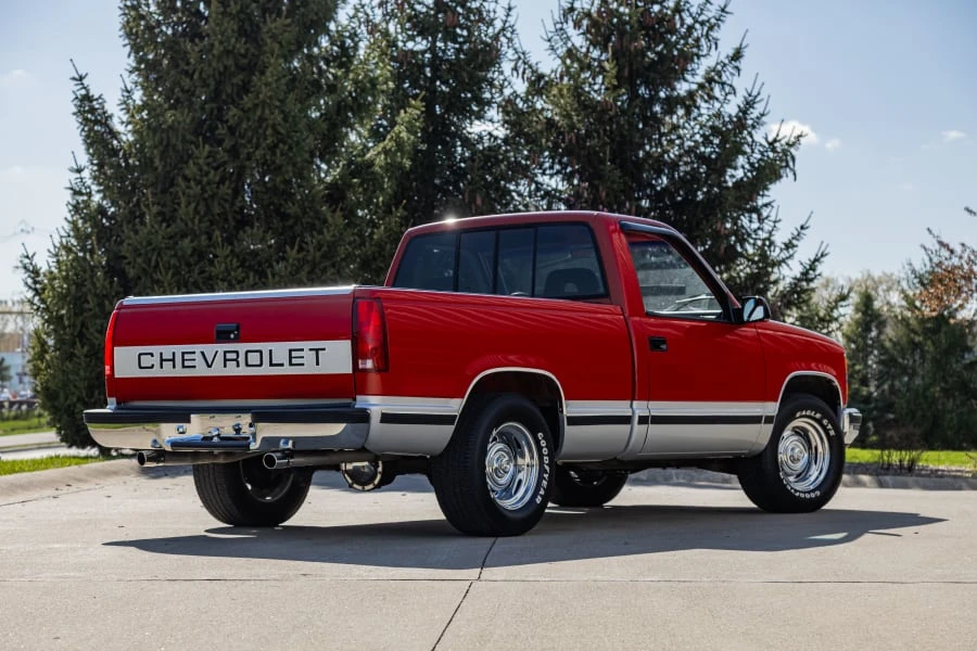 1988 Chevrolet C/K 4th Gen - Image 3 of 31