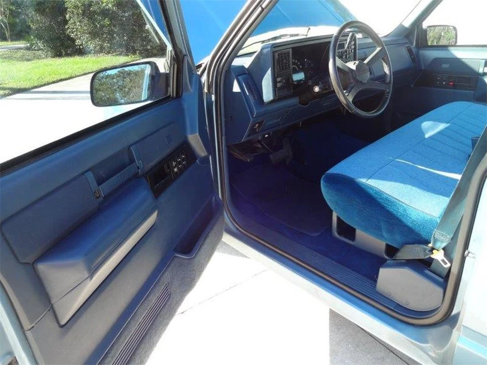 1988 Chevrolet C/K 4th Gen - Image 19 of 31