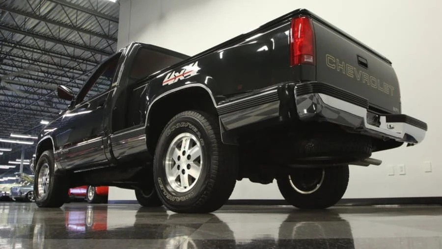 1988 Chevrolet Silverado - Image 3 of 8