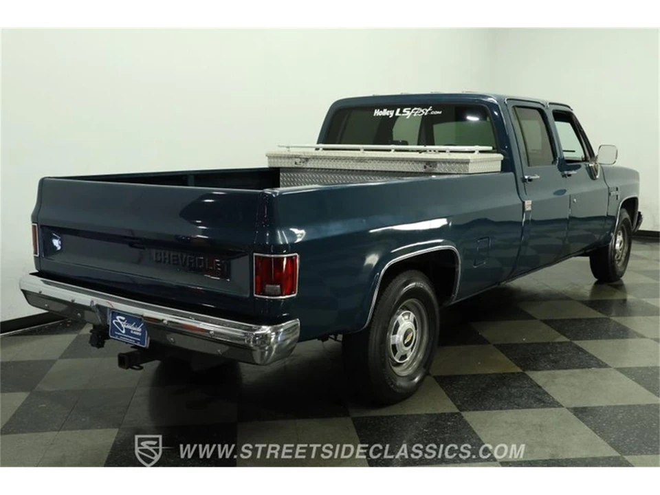 1988 Chevrolet Silverado - Image 11 of 31
