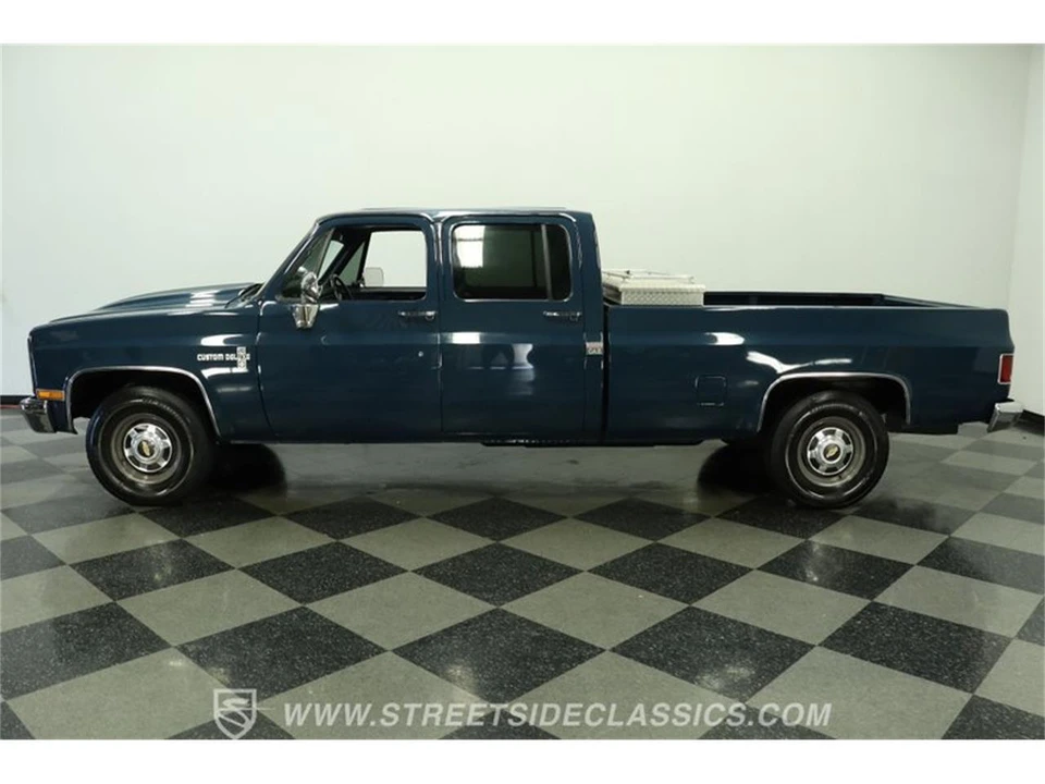 1988 Chevrolet Silverado - Image 2 of 31