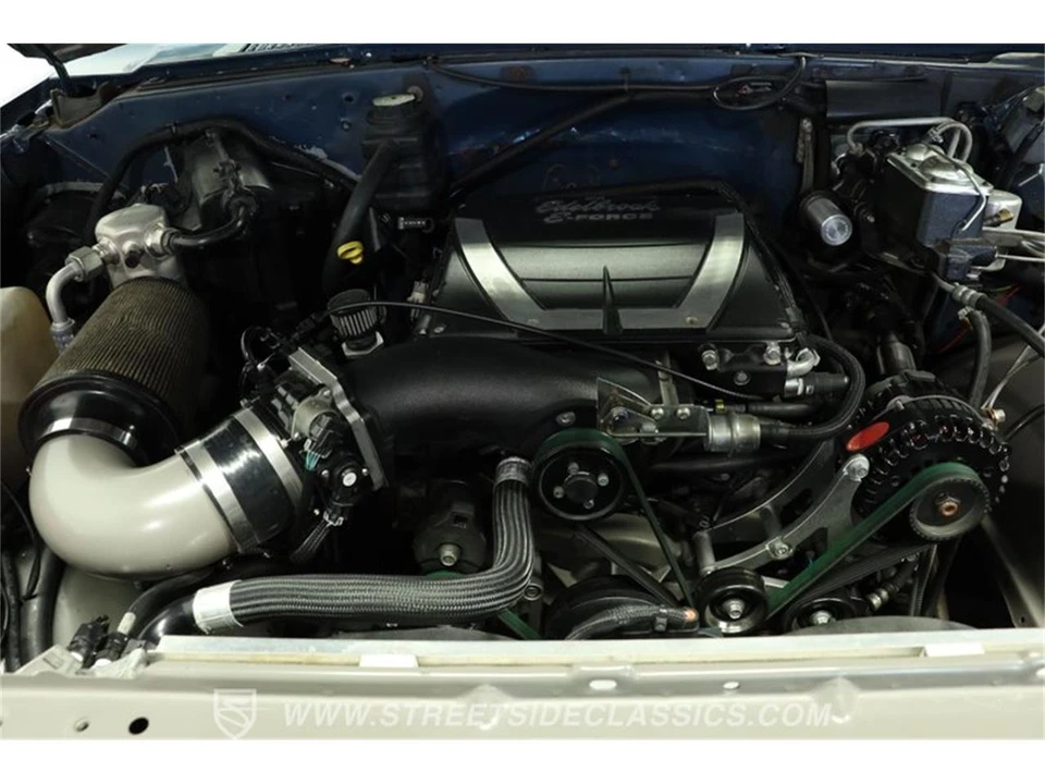 1988 Chevrolet Silverado - Image 3 of 31