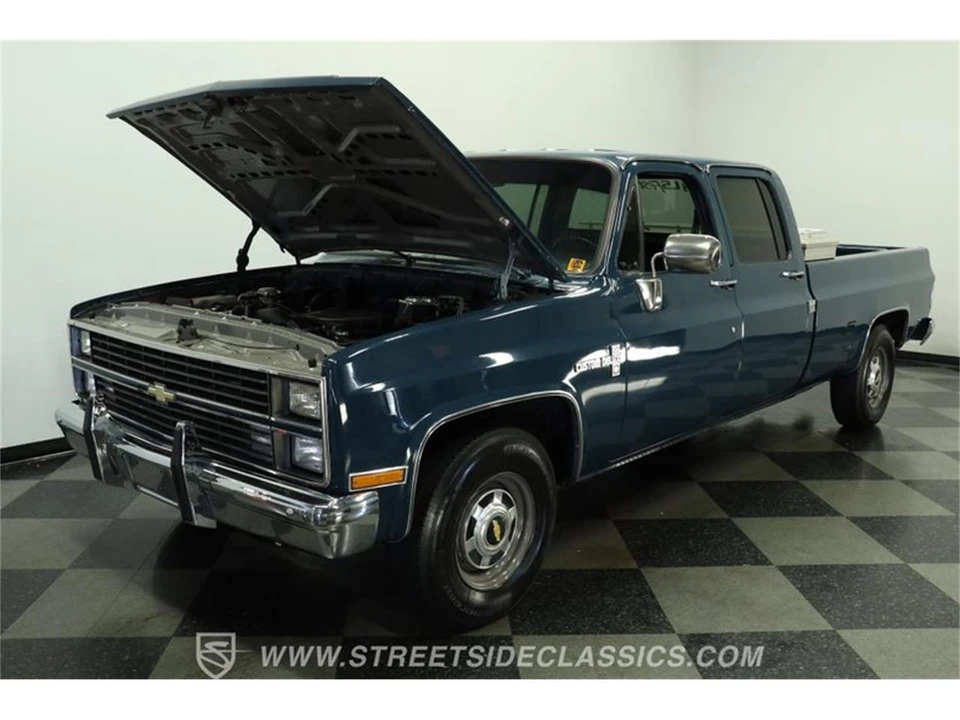 1988 Chevrolet Silverado - Image 30 of 31