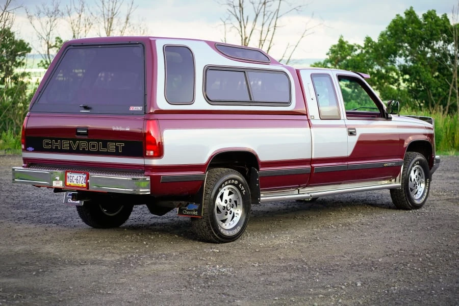 1988 Chevrolet Silverado - Image 3 of 31