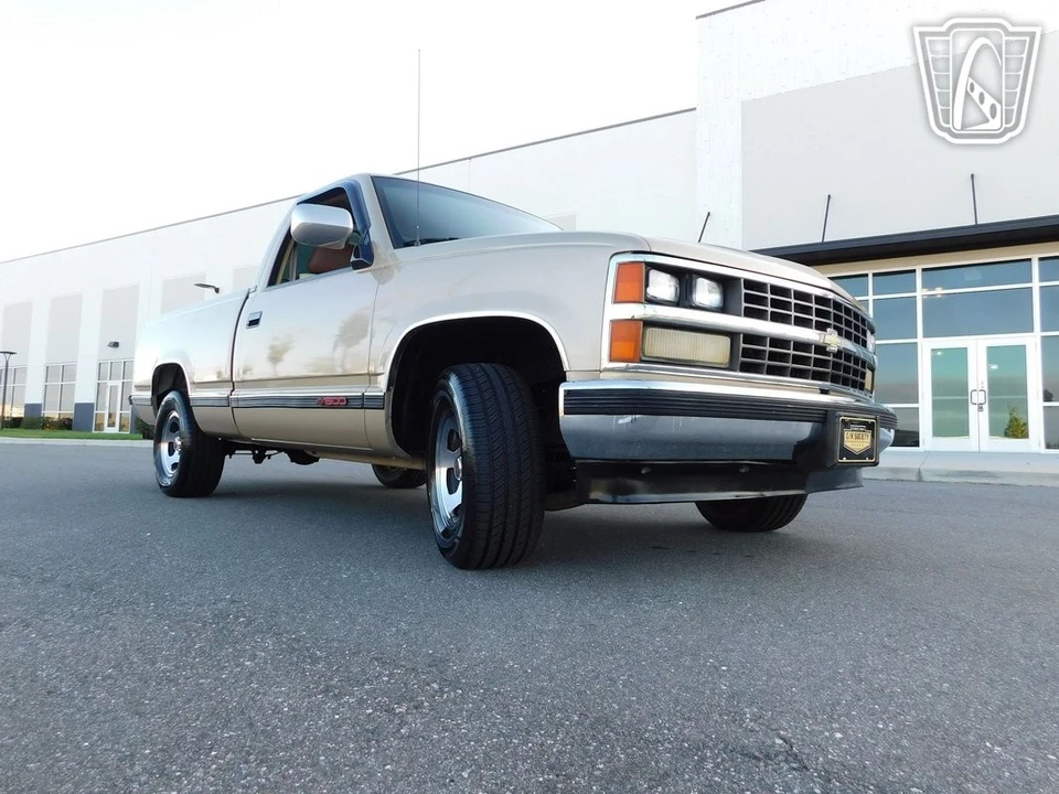 1988 Chevrolet C/K 3rd Gen - Image 11 of 21