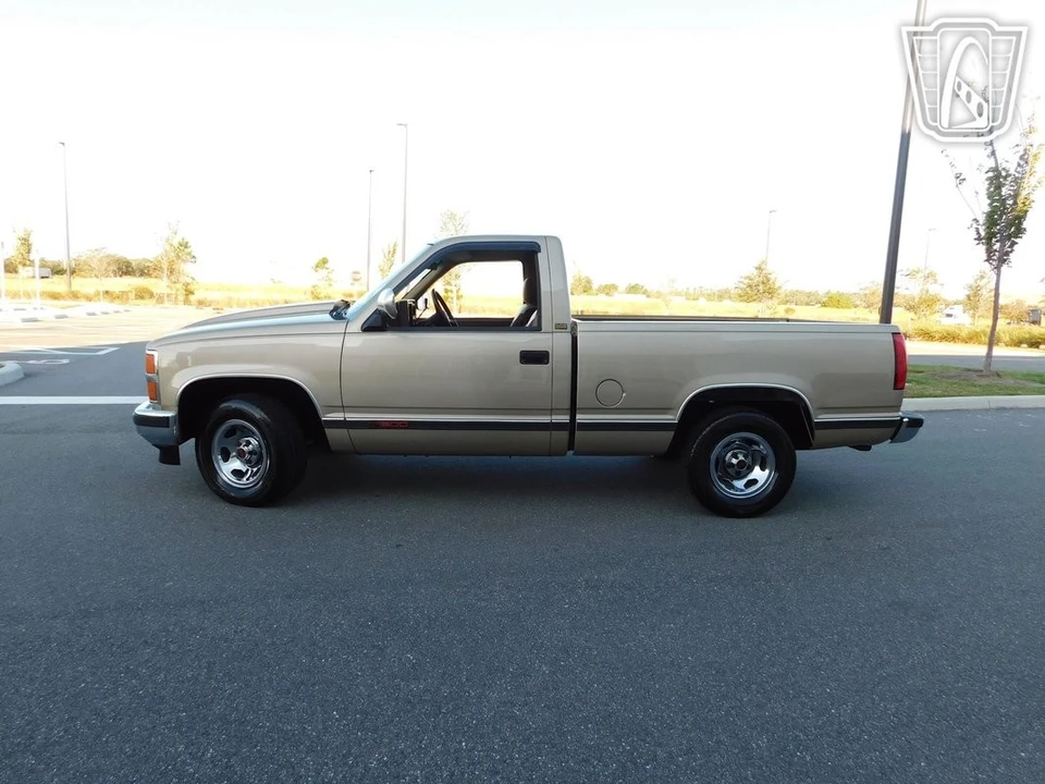 1988 Chevrolet C/K 3rd Gen - Image 6 of 21